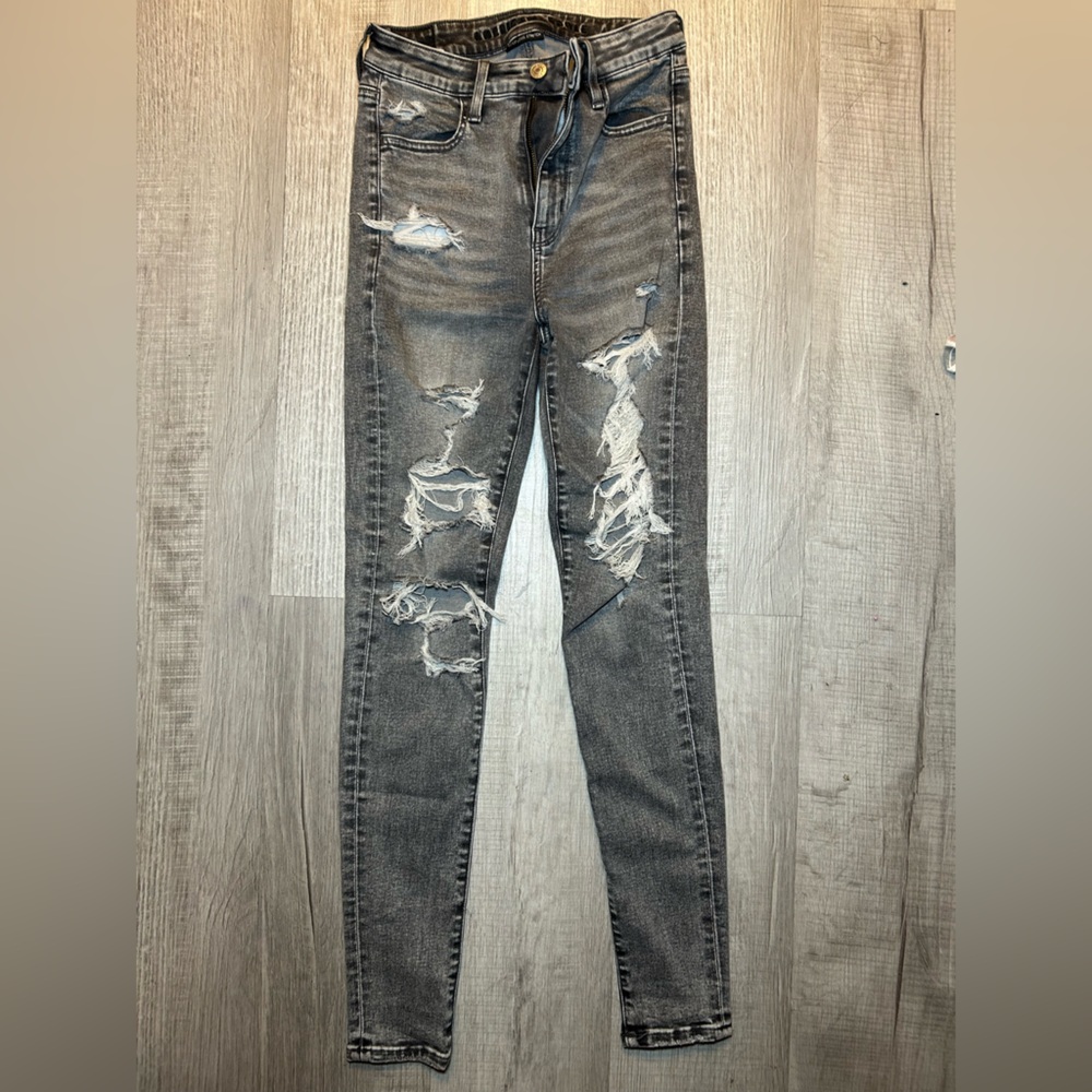 American eagle ripped jeans size 2